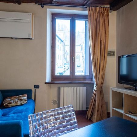 Ai Piedi Del Castello / 4Pl / Apt. Full 维罗纳 外观 照片