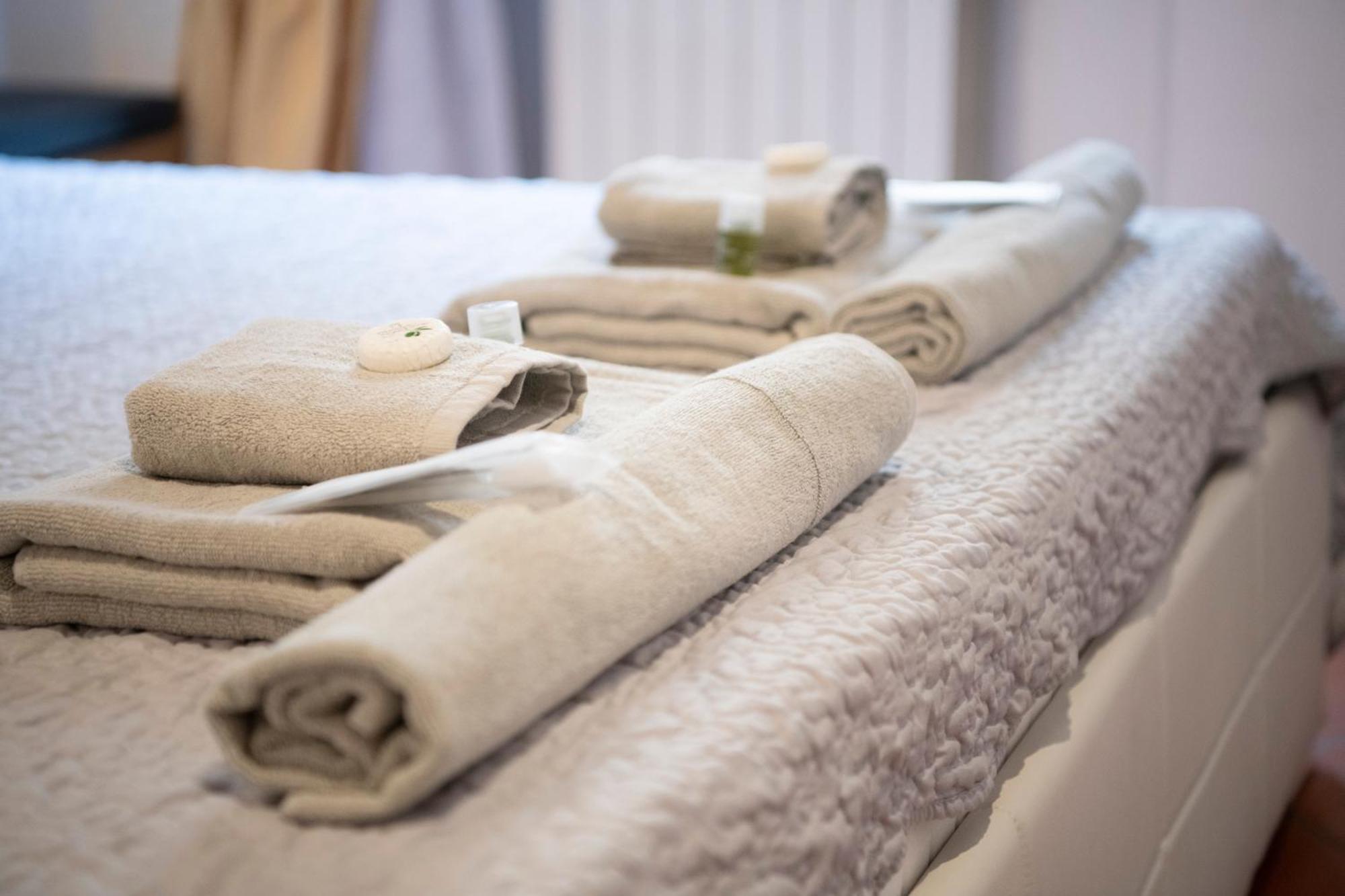 Ai Piedi Del Castello / 4Pl / Apt. Full 维罗纳 外观 照片